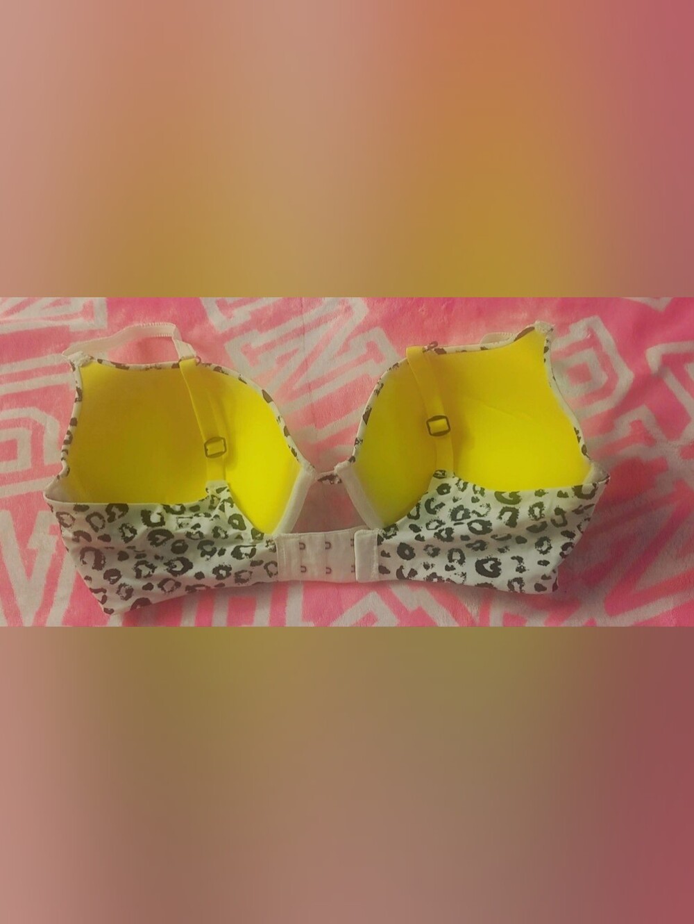 kenzie 34DD Leopard Print T-Shirt Bra - White/Gray - Open To Offers - Picture 2 of 6